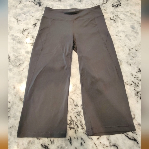 tek gear Pants - Tek Gear Capri Leggings